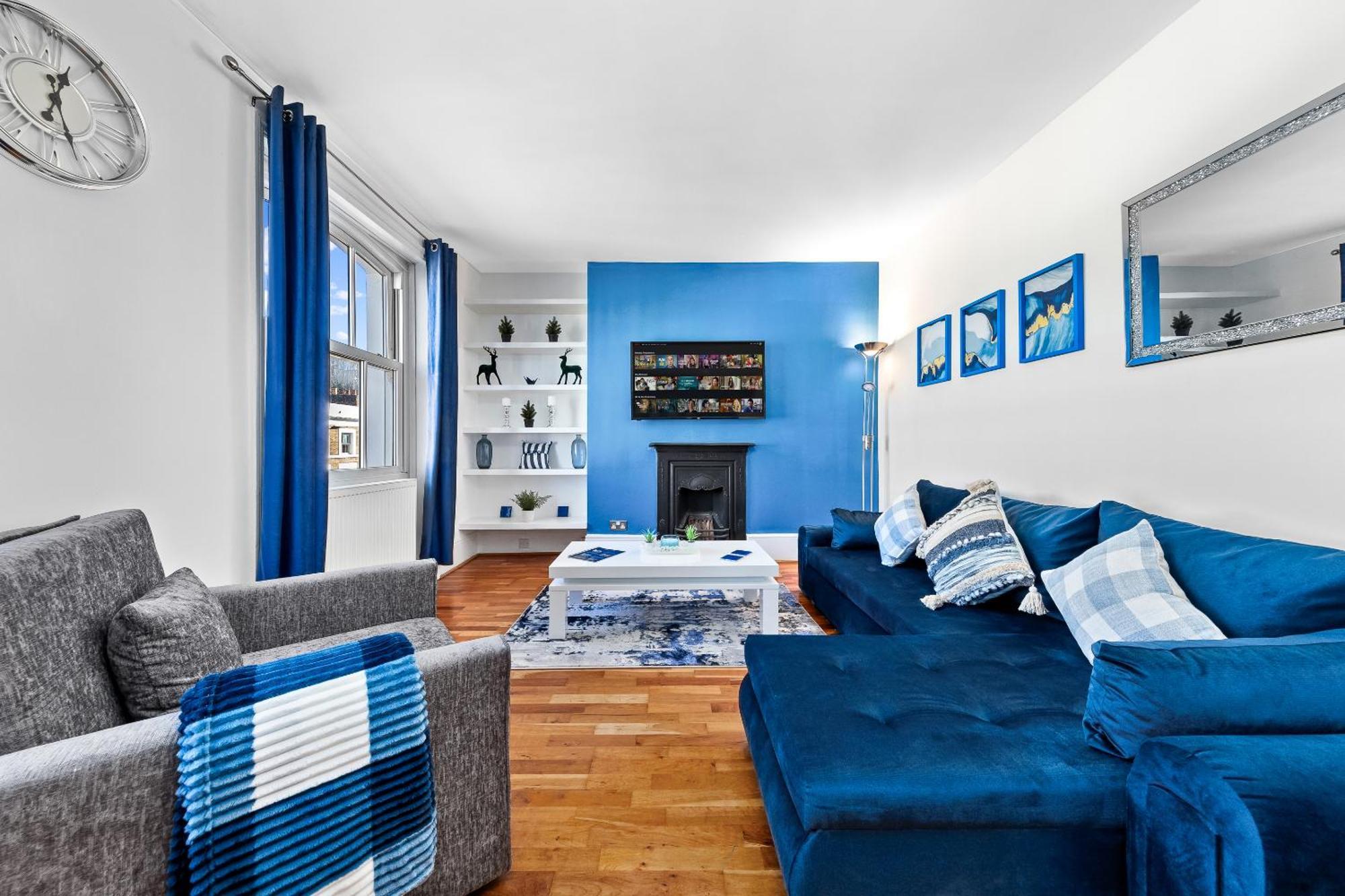 Balcony Blue Theme 1 Bedroom Central London Luxury Flat Near Hyde Park! Accommodates Up To 6! Double Sofa Bed And Next To Station! エクステリア 写真