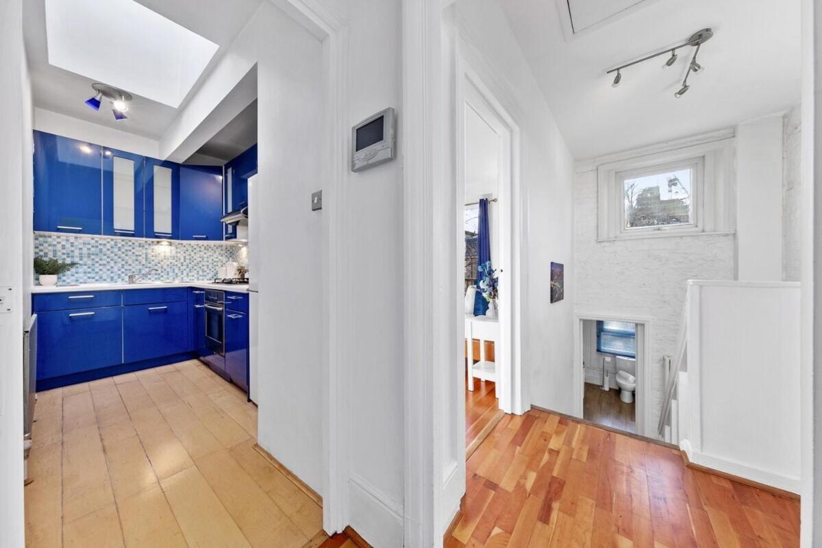 Balcony Blue Theme 1 Bedroom Central London Luxury Flat Near Hyde Park! Accommodates Up To 6! Double Sofa Bed And Next To Station! エクステリア 写真