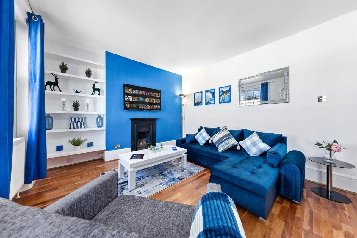 Balcony Blue Theme 1 Bedroom Central London Luxury Flat Near Hyde Park! Accommodates Up To 6! Double Sofa Bed And Next To Station! エクステリア 写真