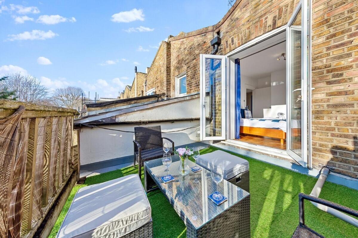 Balcony Blue Theme 1 Bedroom Central London Luxury Flat Near Hyde Park! Accommodates Up To 6! Double Sofa Bed And Next To Station! エクステリア 写真