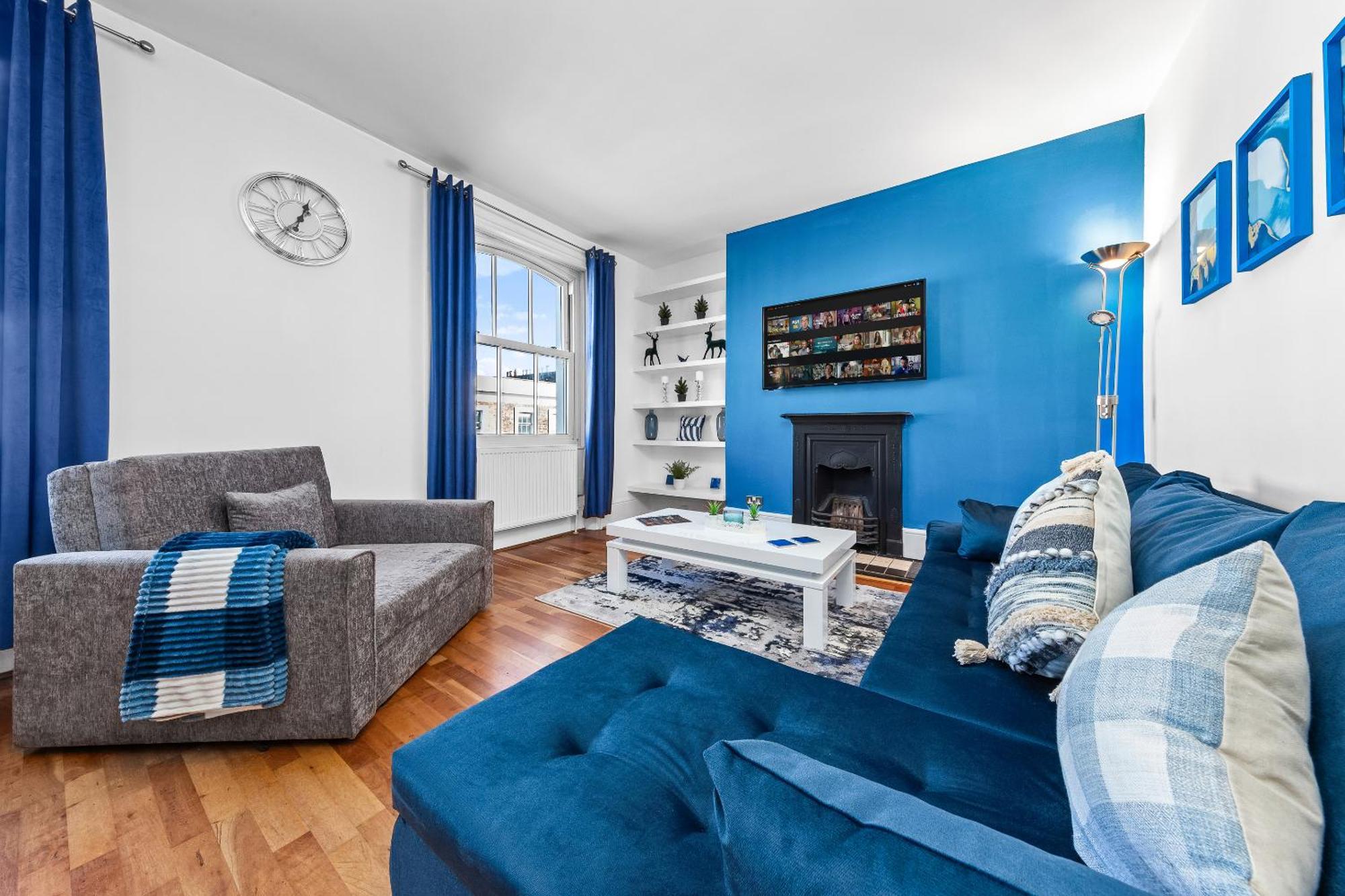 Balcony Blue Theme 1 Bedroom Central London Luxury Flat Near Hyde Park! Accommodates Up To 6! Double Sofa Bed And Next To Station! エクステリア 写真